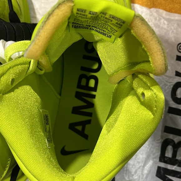 Brand new shoes for men 100% authentic verified by StockX and Nike - Picture 8 of 11